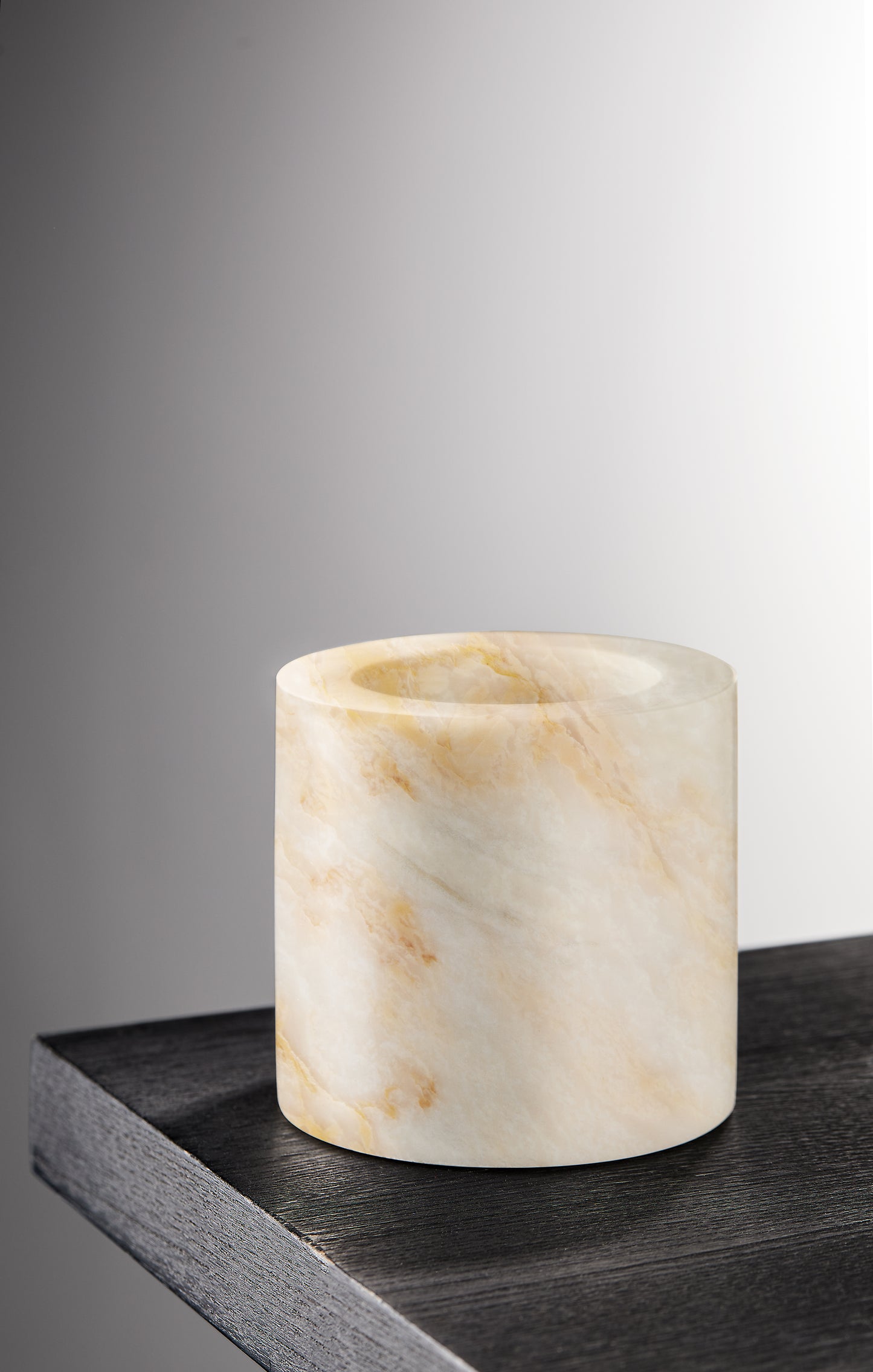 Round One - Cylindrical Item Holder