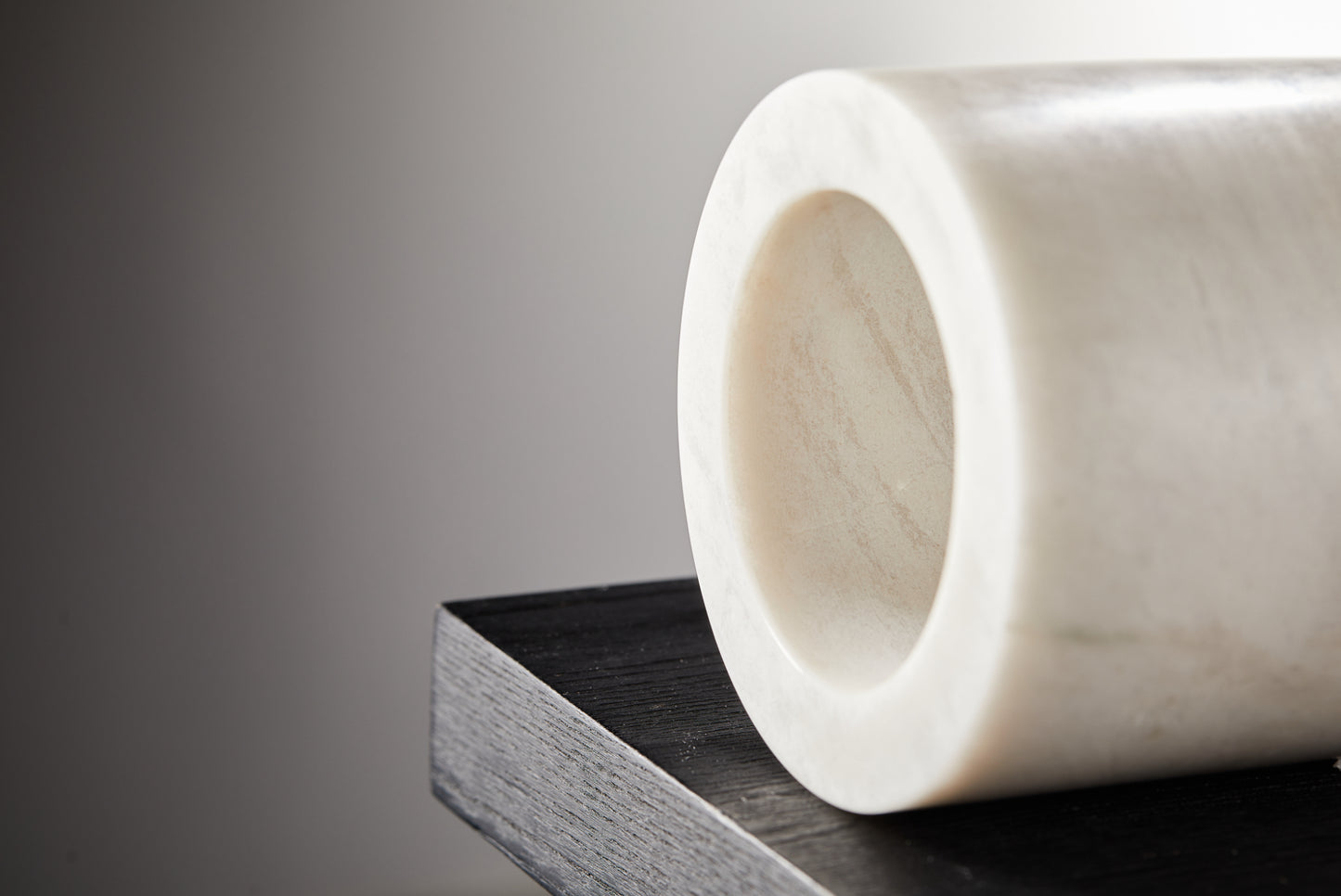 Round One - Cylindrical Item Holder