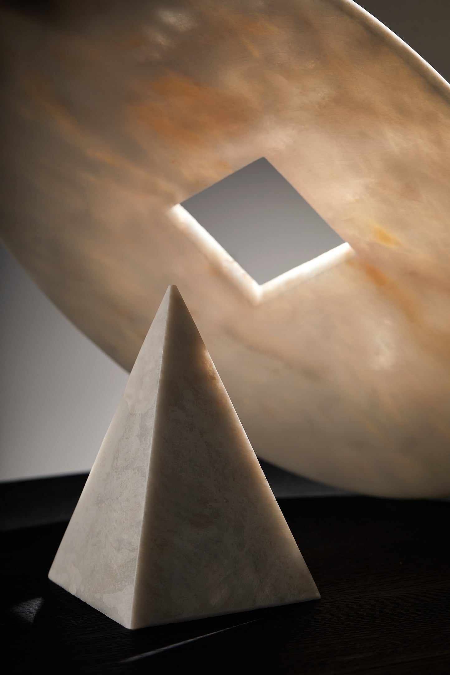 Forma - Geometric 3D Display Tray