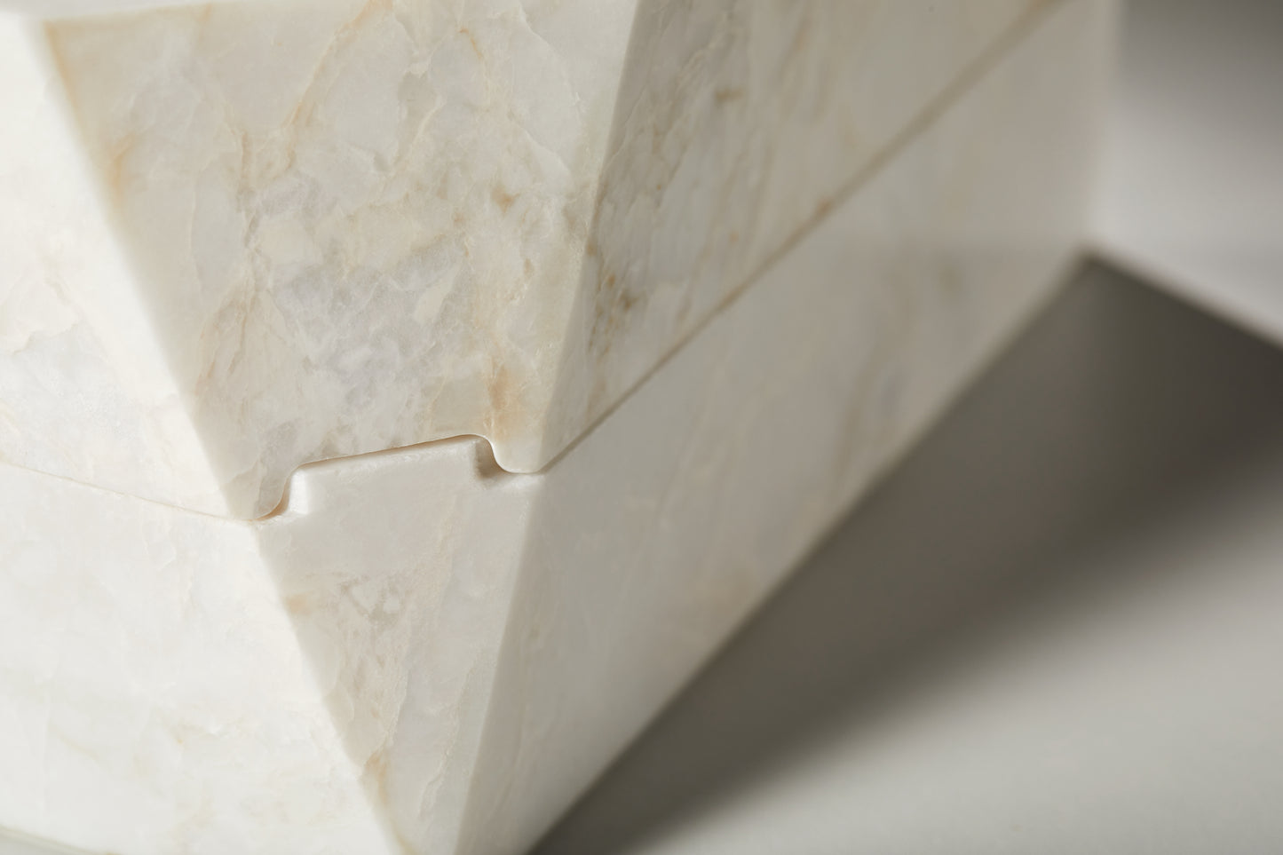 LineaBox - Linear Cut Jewelry Box