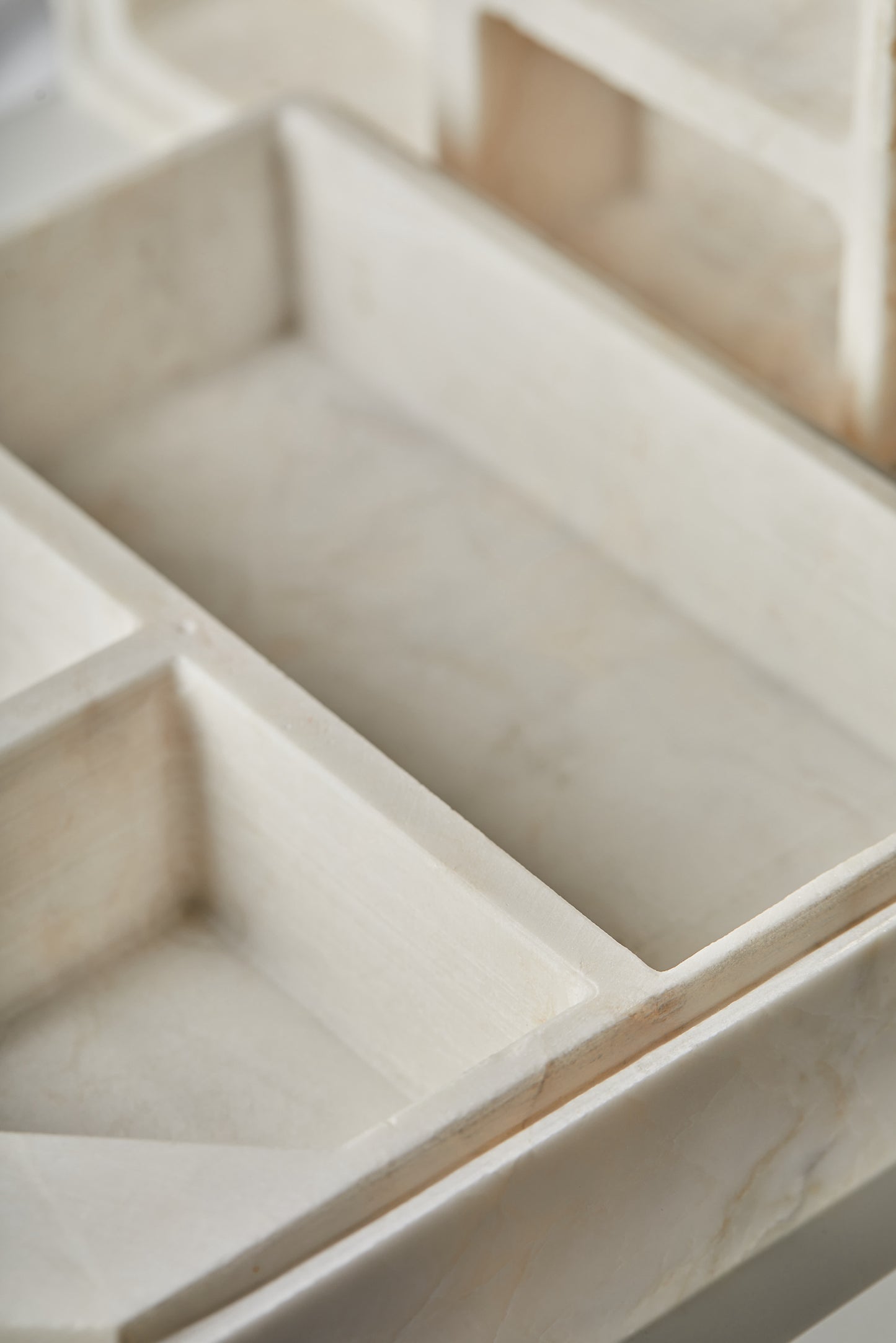 LineaBox - Linear Cut Jewelry Box