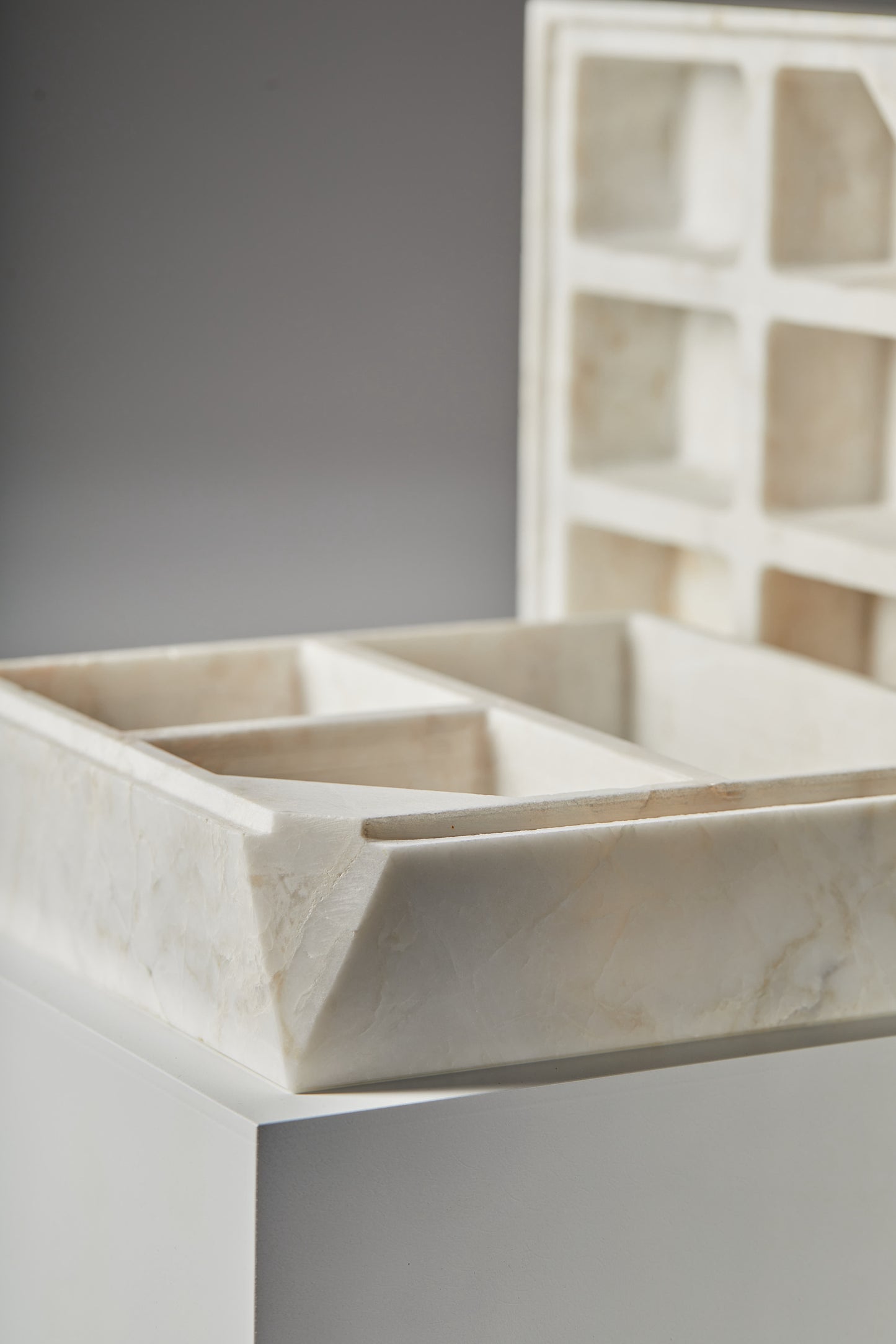 LineaBox - Linear Cut Jewelry Box