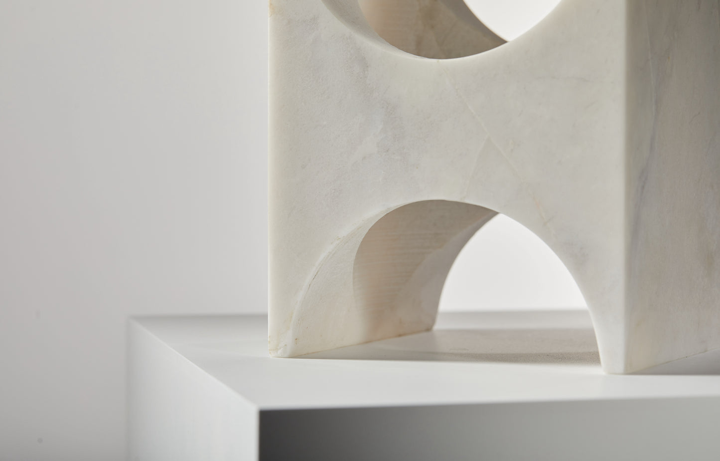 Hollow 01 - Hollow Design Carved Marble Shell